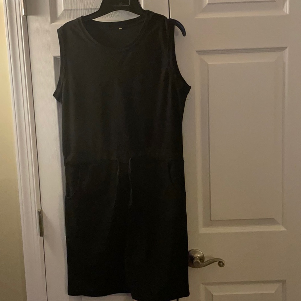 Casual black T-shirts dress
